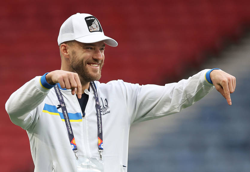 "Нарешті я вдома": Ярмоленко приїхав в Україну