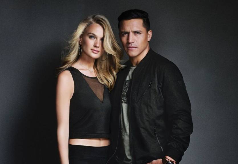 Санчес выпустил линию одежды и снялся в рекламе к ней