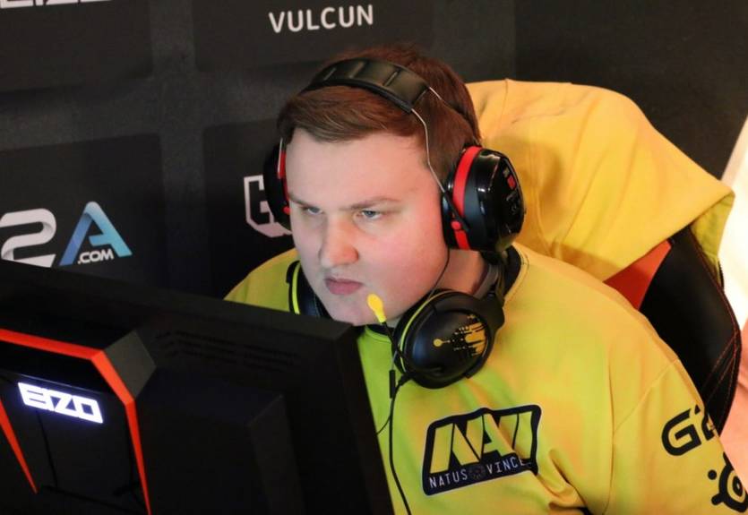 Flamie: Смолов очень хорош в CS:GO Flamie: Смолов очень хорош в CS:GO