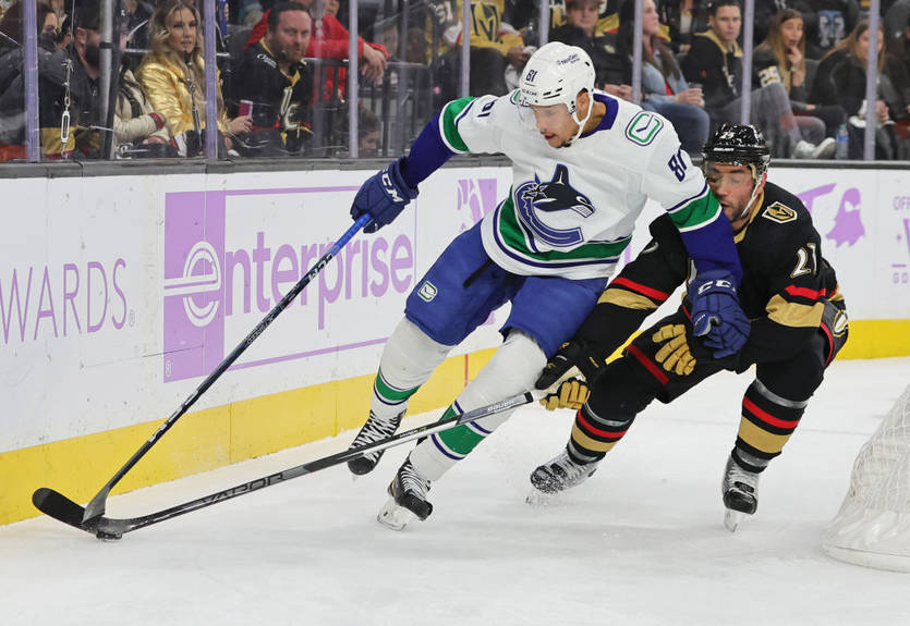 НХЛ: Ванкувер знищив Вегас, Флорида та Сент-Луїс влаштували шоу