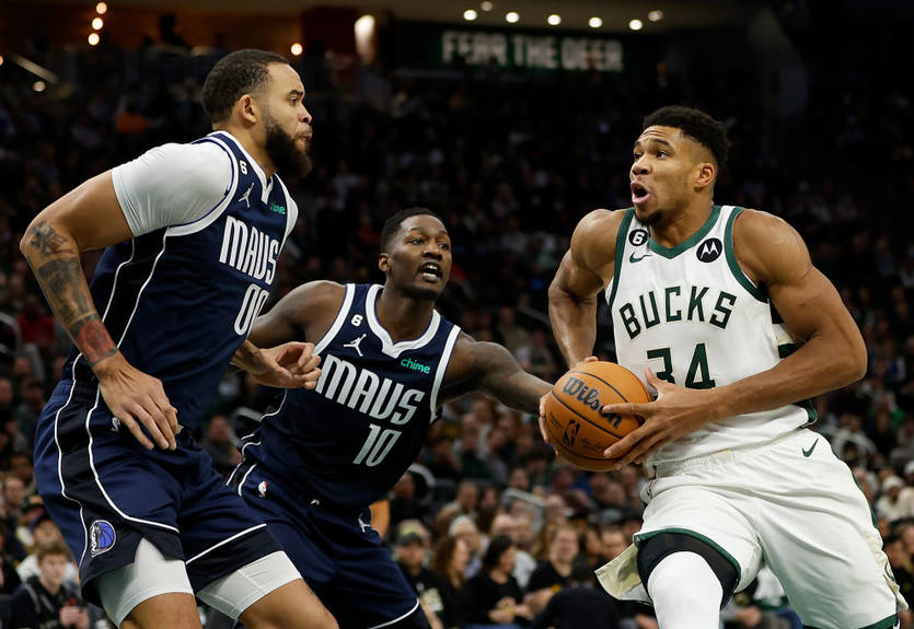 НБА: Нью-Йорк Михайлюка поступився Мемфісу, Мілуокі виявився сильнішим за Даллас НБА: Нью-Йорк Михайлюка поступився Мемфісу, Мілуокі виявився сильнішим за Даллас