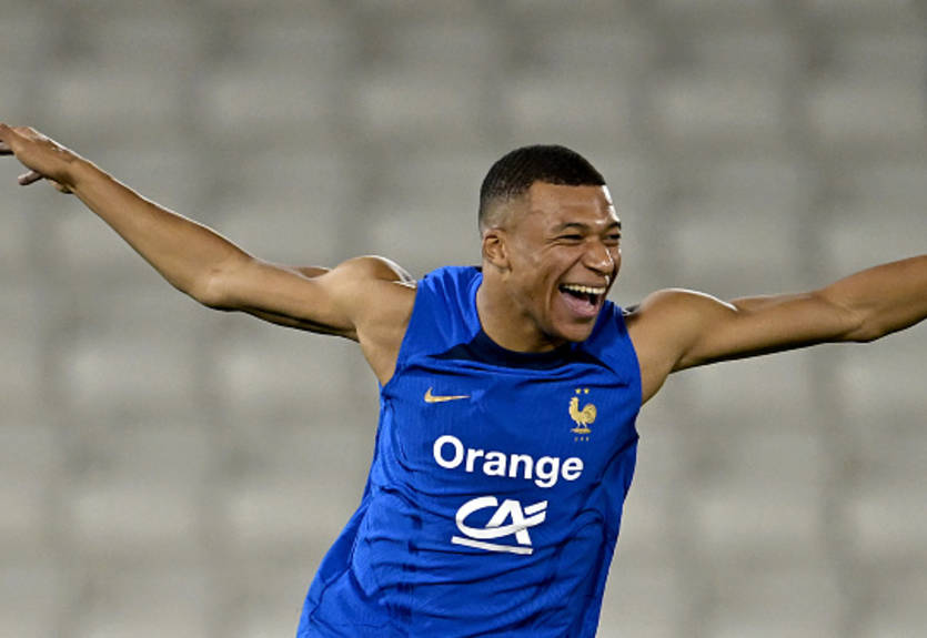 Мбаппе может пропустить матч с Тунисом Мбаппе может пропустить матч с Тунисом