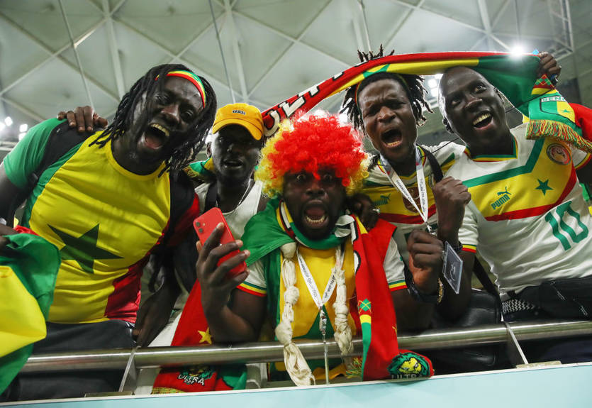Танці, пісні та нестримні веселощі: як у Сенегалі святкували вихід збірної у плей-офф