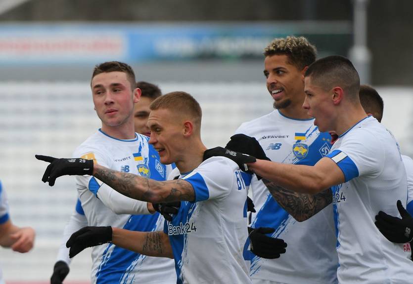 Буяльський втретє поспіль визнаний гравцем місяця в Динамо