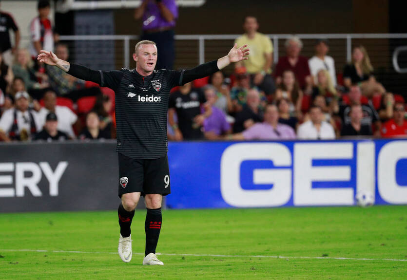 Руни осчастливил двух юных болельщиков, сделав лучший подарок после матча в МЛС Руни осчастливил двух юных болельщиков, сделав лучший подарок после матча в МЛС