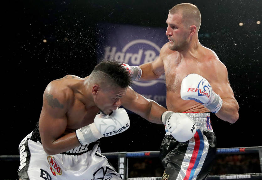 Стало известно, где и когда может пройти реванш Альвареса и Ковалева