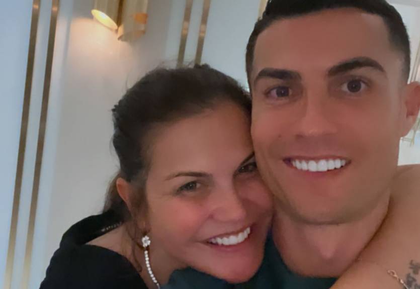 "Крысы праздновали так, словно победили его": сестра Роналду вновь встала на защиту игрока без клуба