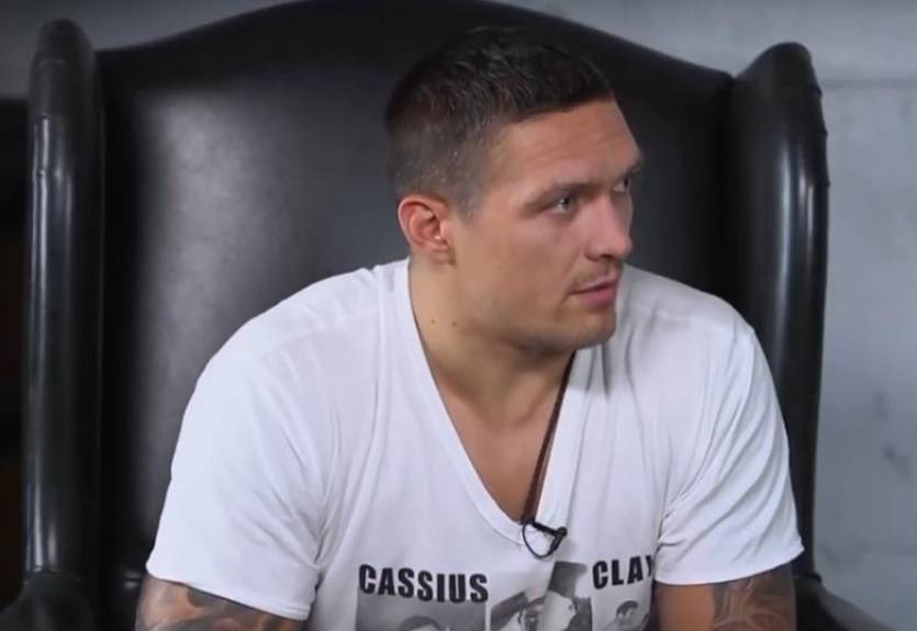 Усик рассказал, сколько получил за победу над Гассиевым в финале WBSS