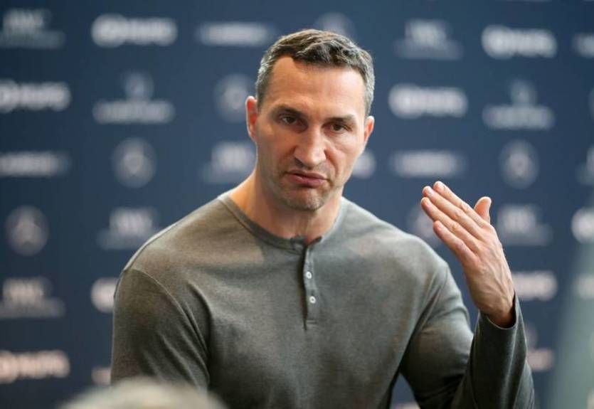 "Моральная ошибка": Владимир Кличко осудил WBA за возвращение россиян и белорусов в рейтинги