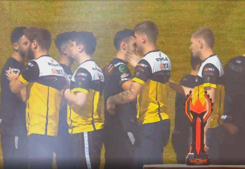 FACEIT Major London 2018: Natus Vincere вышла в финал