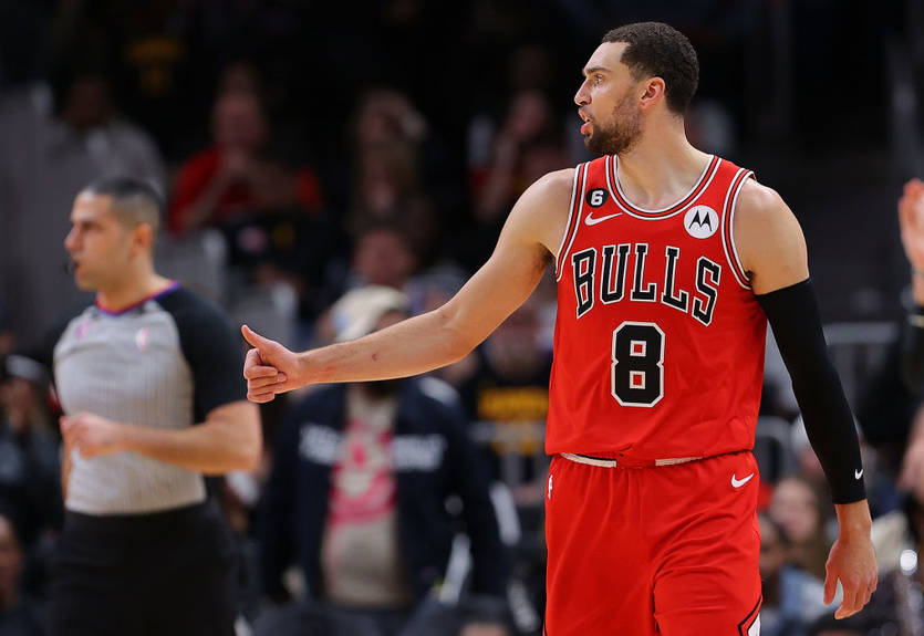 ЛаВін намагається втекти з Чикаго в Лейкерс