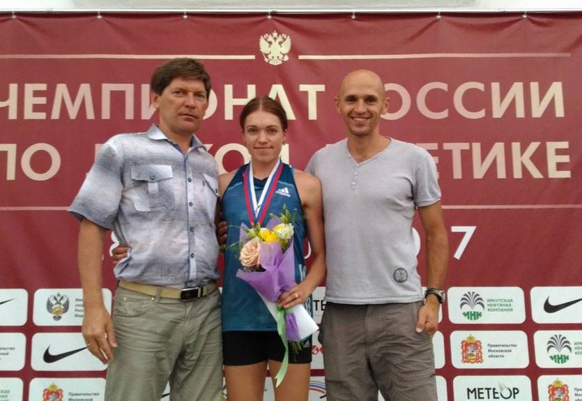 Крымская легкоатлетка для выступлений за границей использовала украинский паспорт тренера