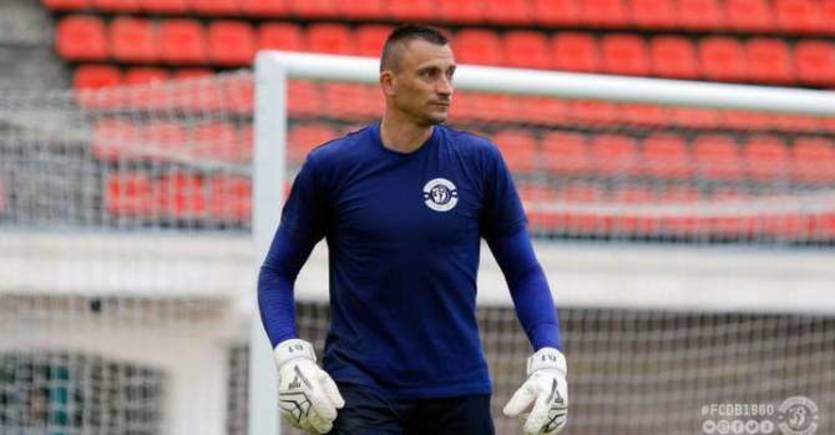 Василь Хомутовський