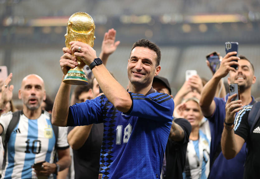 Федерація футболу Аргентини впевнена, що Скалоні залишиться на чолі збірної Федерація футболу Аргентини впевнена, що Скалоні залишиться на чолі збірної