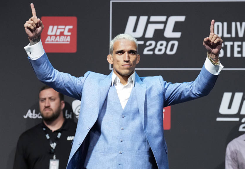 Олівейра назвав причину поразки у бою з Махачєвим