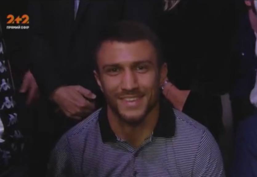 Ломаченко посетил бой Нурмагомедов – Макгрегор, в котором поддержал Хабиба Ломаченко посетил бой Нурмагомедов – Макгрегор, в котором поддержал Хабиба