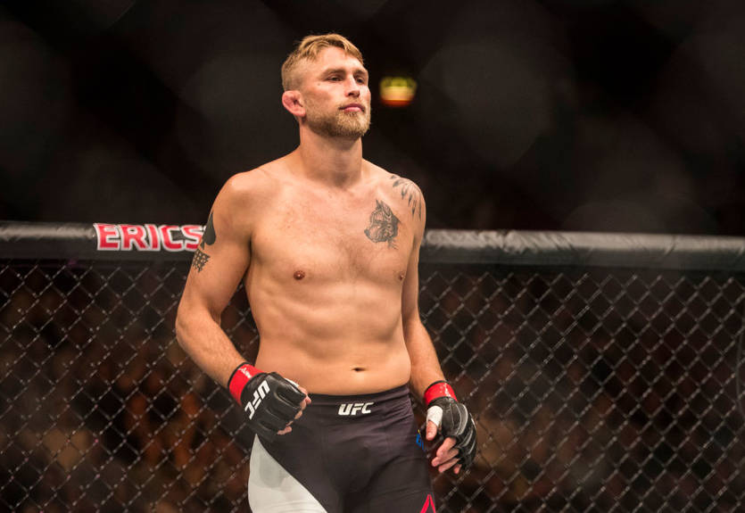 Чемпионский бой Джонса против Густафссона состоится на UFC 232 Чемпионский бой Джонса против Густафссона состоится на UFC 232