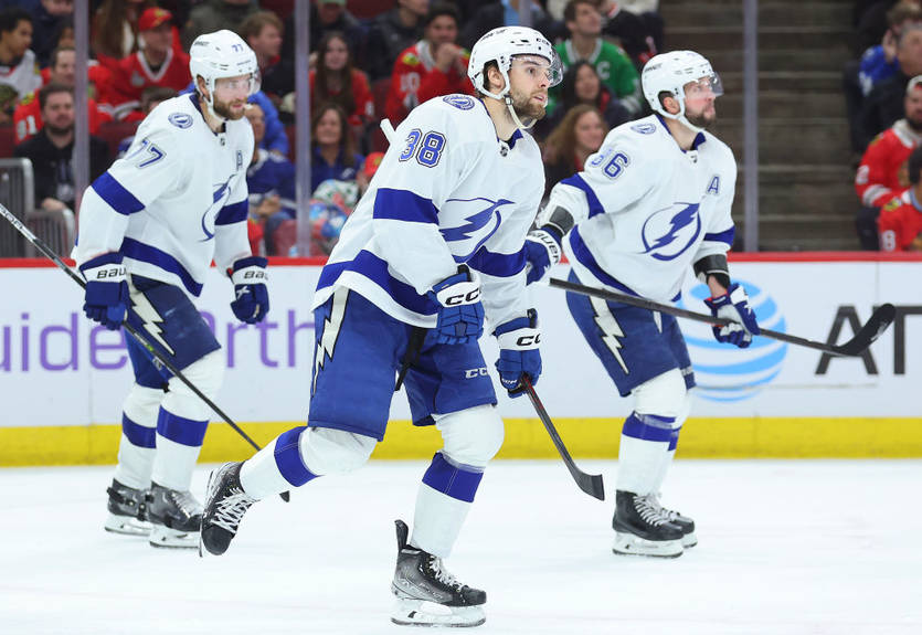 НХЛ: Тампа-Бей розгромно поступилася Міннесоті, Даллас виявився слабшим за Анахайма НХЛ: Тампа-Бей розгромно поступилася Міннесоті, Даллас виявився слабшим за Анахайма