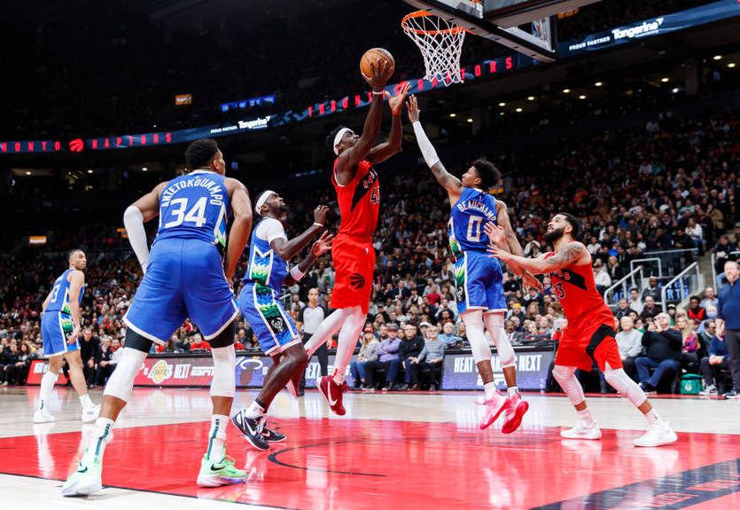 Милуоки и Торонто повторили антирекорд НБА по количеству последовательных промахов