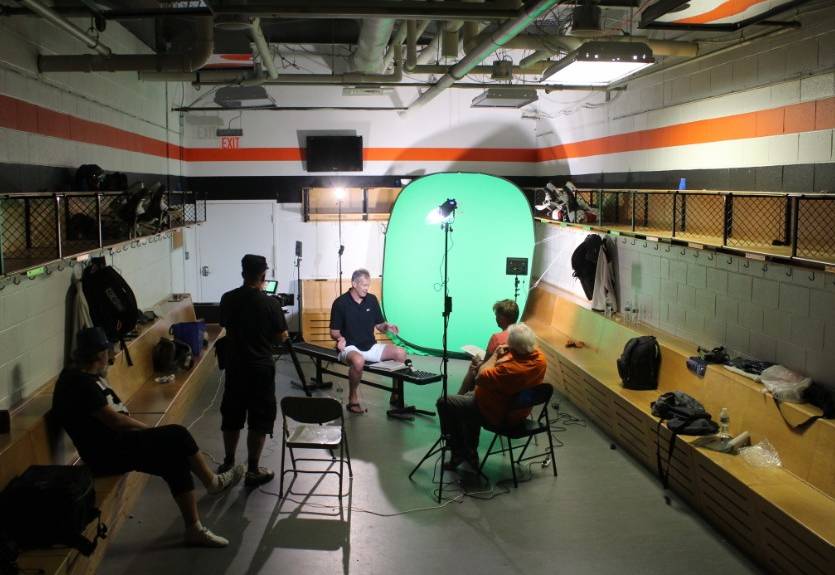 Уэйн Гретцки и другие звезды НХЛ станут героями украинского документального фильма