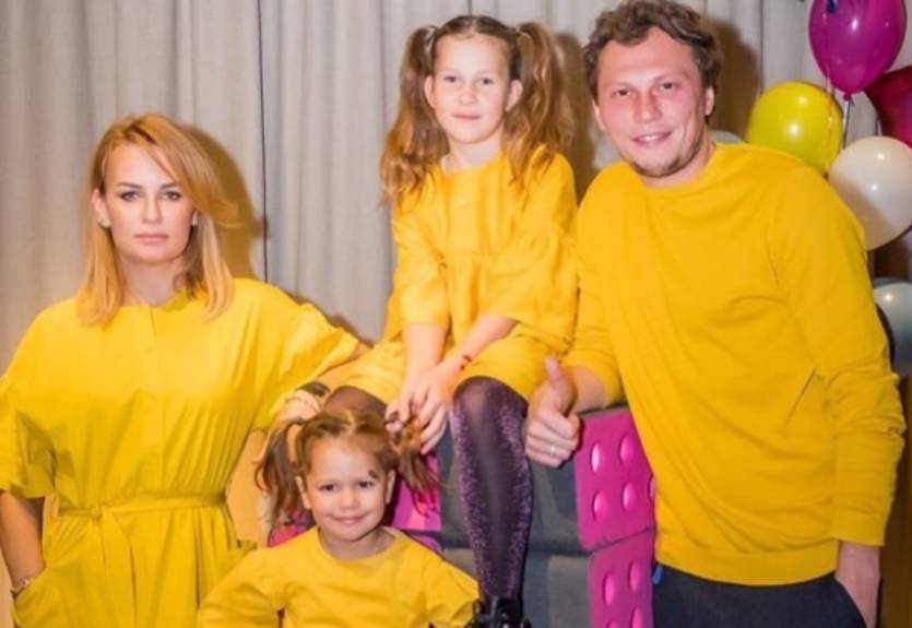 Андрей Пятов с женой ждут четвертого ребенка