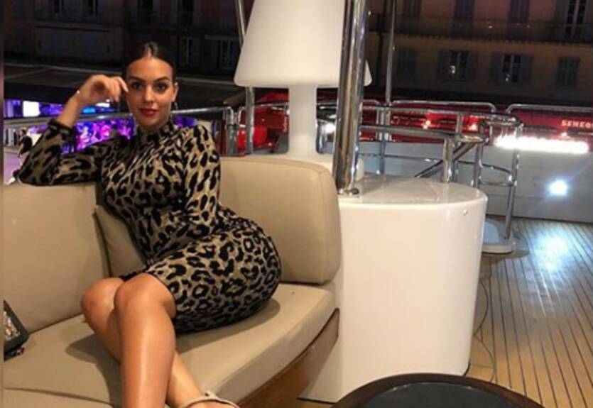 Подруга Роналду кардинально сменила имидж, заявив, что сошла с ума