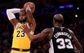 ЛеБрон: Когда переходил в Лейкерс, понимал, что не будем сразу всех разрывать