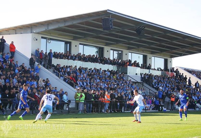 Болельщикам Динамо угрожали пистолетом после матча с Минаем