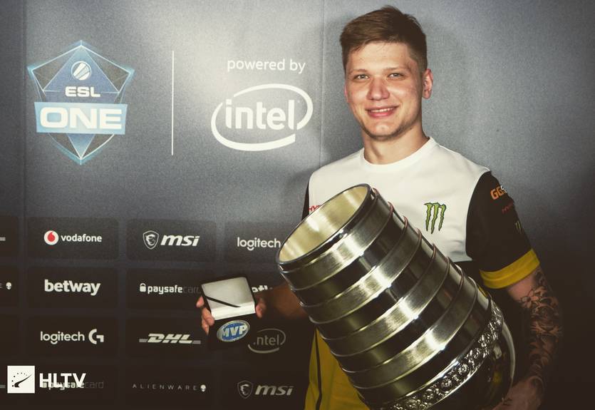 Украинец s1mple стал киберспортсменом года, а Overwatch – игрой Украинец s1mple стал киберспортсменом года, а Overwatch – игрой