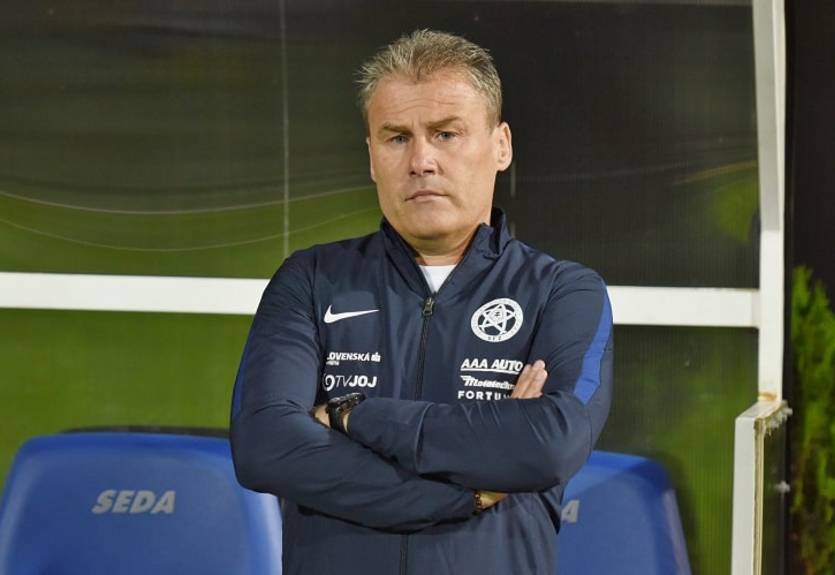 Тренер сборной Словакии: Нам удалось показать свои лучшие качества, а Украине – нет