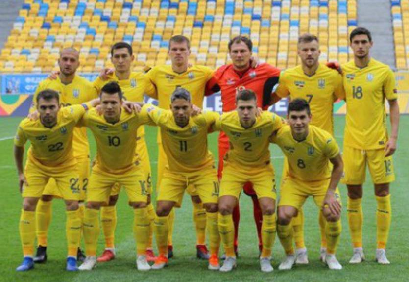 Сборная Украины приняла участие в патриотическом челлендже