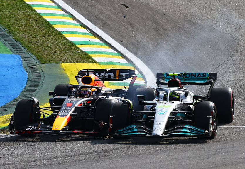 Ферстаппен: Не розумію, чому ми з Гемілтоном постійно врізаємось