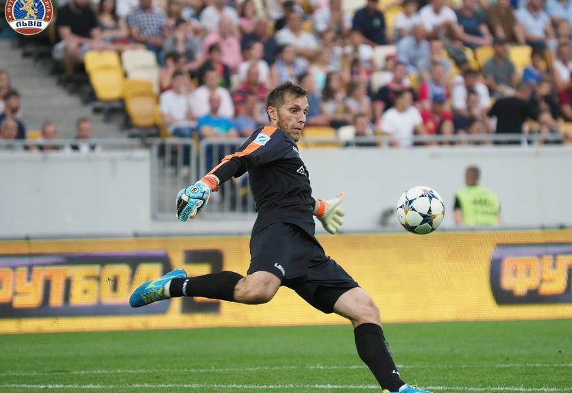 Бандура назвал размер премиальных за ничью с Шахтером