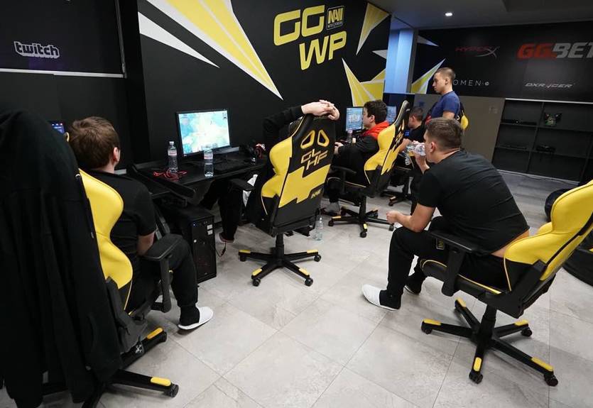 Natus Vincere справились с NoPangolier и вышли на MegaFon Winter Clash Natus Vincere справились с NoPangolier и вышли на MegaFon Winter Clash