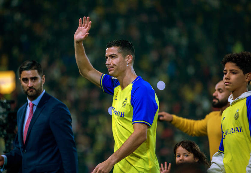 Когда зарплата позволяет: Роналду будет платить 250 тысяч фунтов в месяц за аренду 17 комнат саудовского отеля