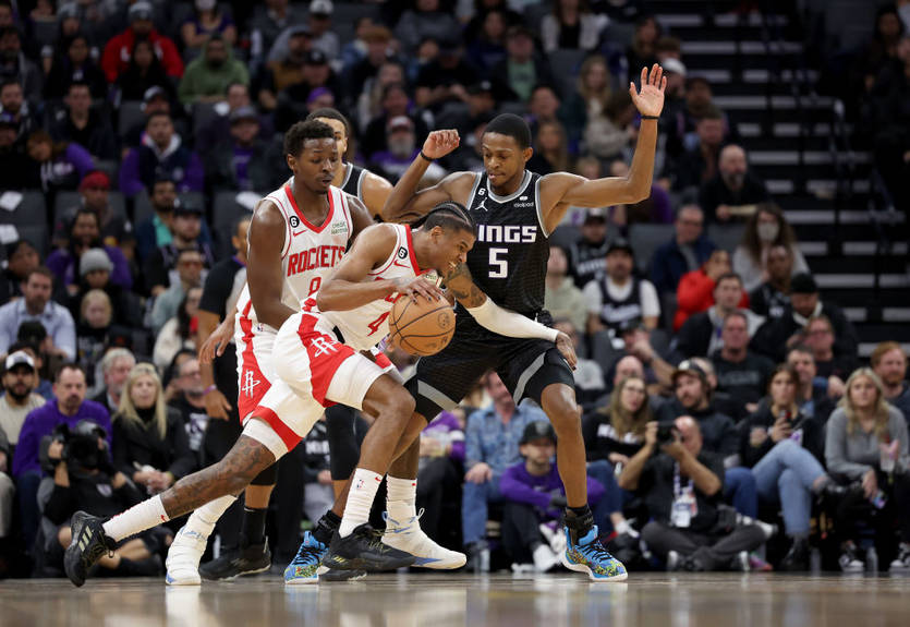 НБА: Сакраменто Леня обіграв Х'юстон, Фінікс без шансів поступилися Денверу