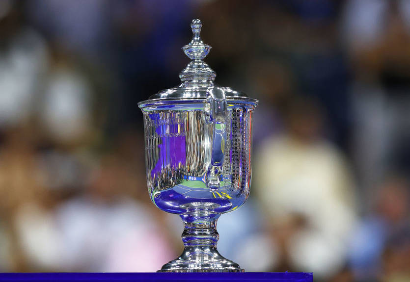 Теніс: WTA і ATP. Швентек виграла турнір у Польщі, Циципас - у Мексиці