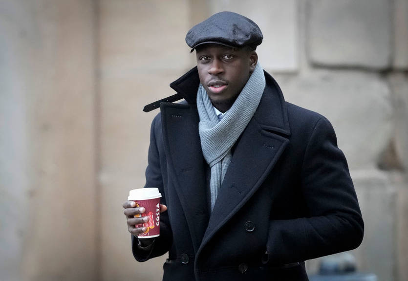 С Менди сняли еще 7 обвинений в сексуальном насилии