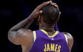 ЛеБрон возмутился плохой реализацией трехочковых у Лейкерс