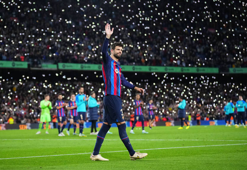 Тролінг-війна триває: Піке відповів на слова з треку Шакіри покупкою Renault Тролінг-війна триває: Піке відповів на слова з треку Шакіри покупкою Renault