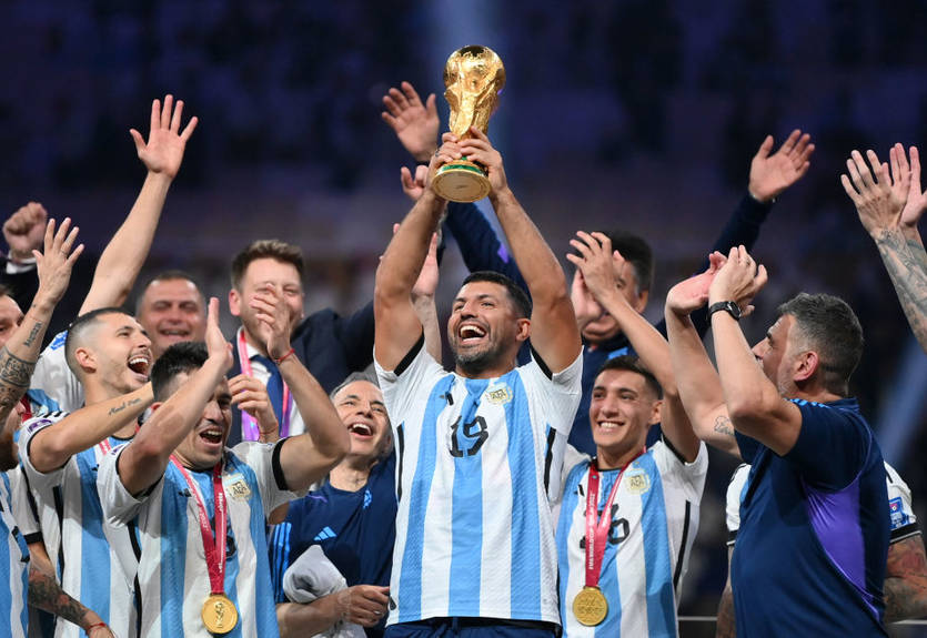 Секретный клоун: легендарный футболист сыграл в медийной лиге