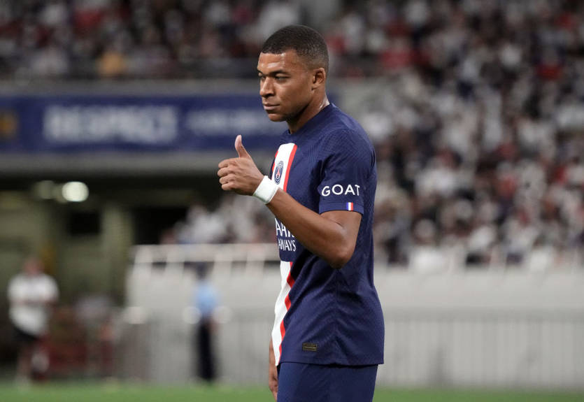 Реал поддерживает связь с Мбаппе и его представителями