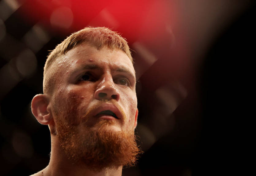 Украинец Потеря одержал победу в UFC над бывшим чемпионом