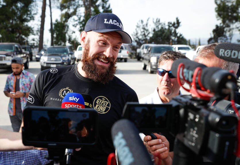 Фьюри: Хочу найти удобное для Уайлдера место на канвасе Фьюри: Хочу найти удобное для Уайлдера место на канвасе