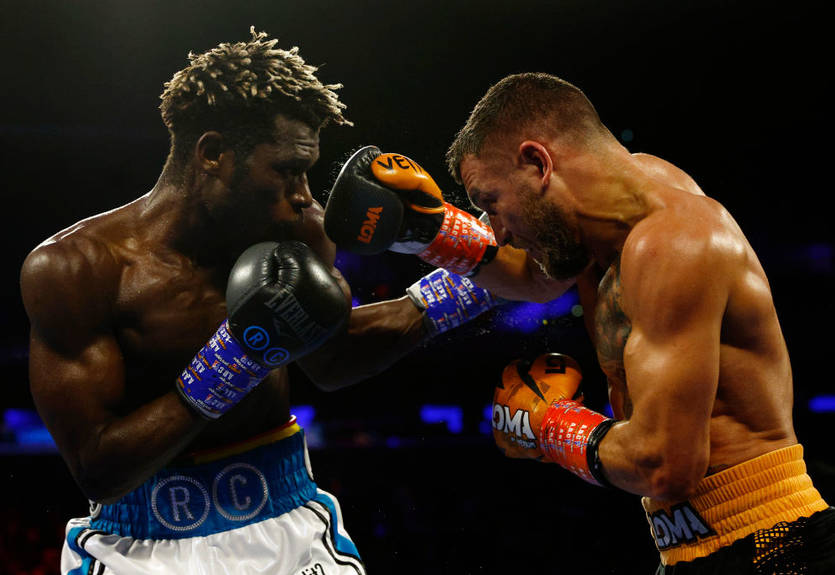 "Бой был очень горячим": Бывший соперник Ломаченко оценил силу Василия