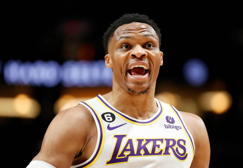 Лейкерс и Сан-Антонио ведут переговоры по обмену Уэстбрука Лейкерс и Сан-Антонио ведут переговоры по обмену Уэстбрука