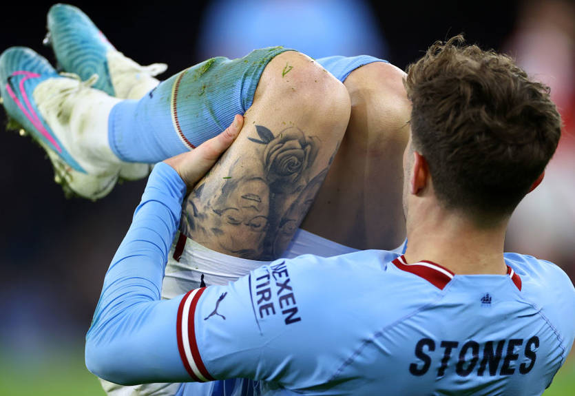 Защитник Манчестер Сити пропустит около месяца из-за травмы