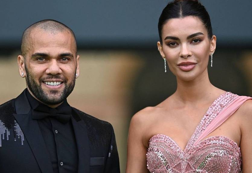 Залишився без підтримки: Дружина Алвеса видалила останнє спільне фото з футболістом у соцмережах