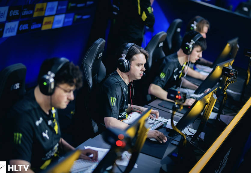 Нервы, пот и валидол: NaVi в непростом матче обыграли Liquid