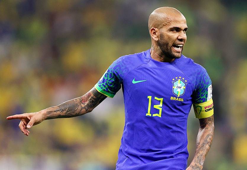 Помощь от бывшей: Экс-супруга Алвеса встала на защиту футболиста